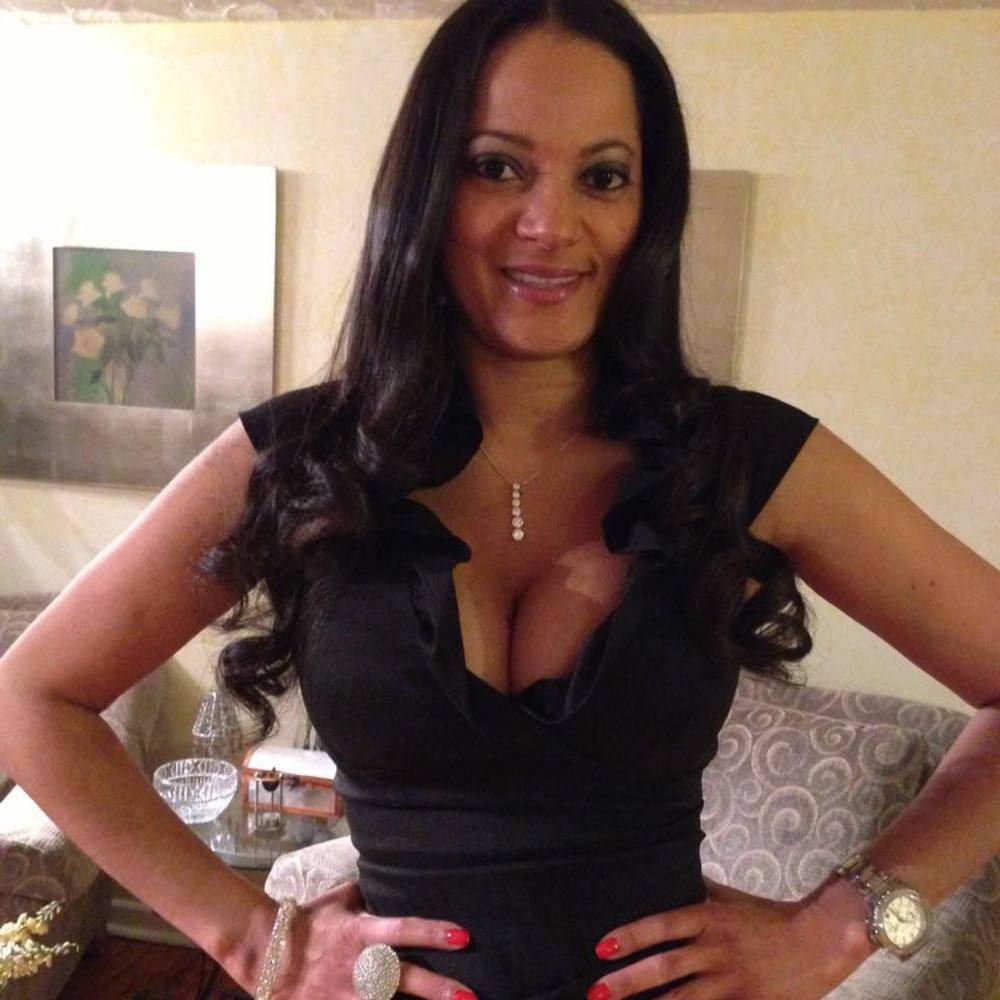 Meet your Posher, Leslie